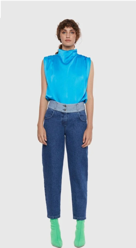 Belt and Pocket Detailed Comfortable Fit Navy Blue Washed Jeans